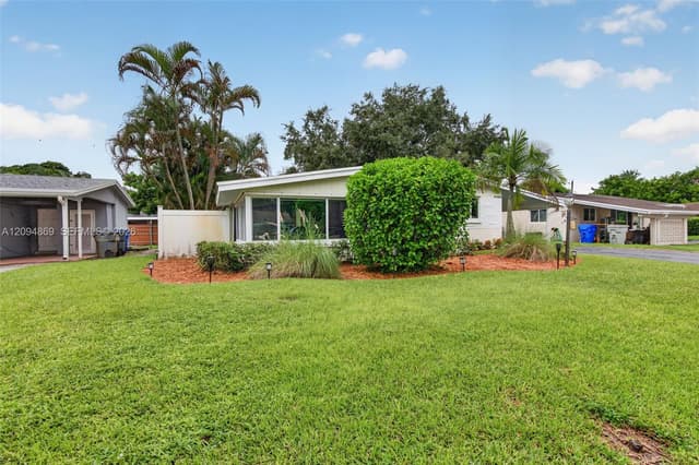 6520 Coolidge St, Hollywood FL 33024 - Hollywood, FL - Photo 4