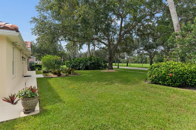 7910 Pine Island Way, West Palm Beach FL 33411 - West Palm Beach, FL - Photo 3