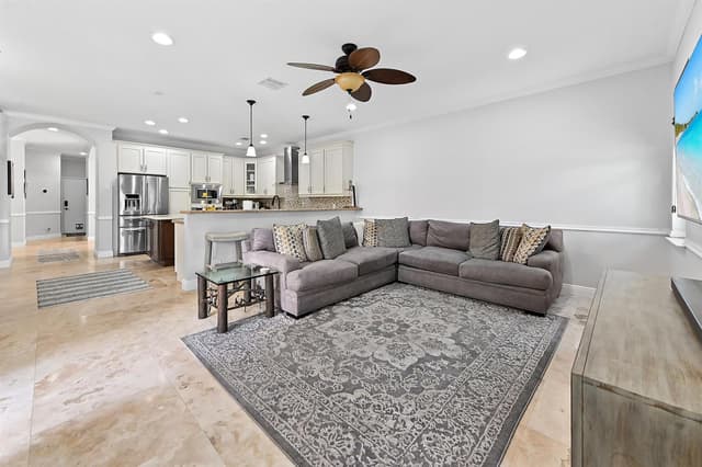 8249 Viale Matera, Lake Worth FL 33467 - Lake Worth, FL - Photo 5