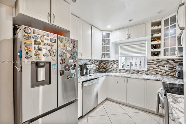 230 NW 52nd St, Oakland Park FL 33309 - Oakland Park, FL - Photo 7