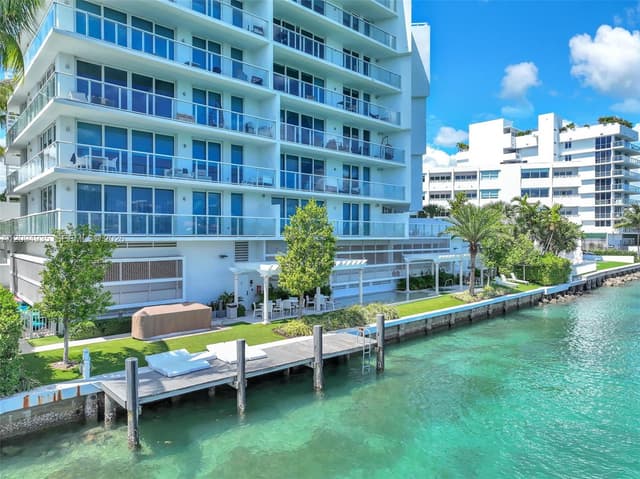 9821 E Bay Harbor Dr # 501, Bay Harbor Islands FL 33154 - Bay Harbor Islands, FL - Photo 2