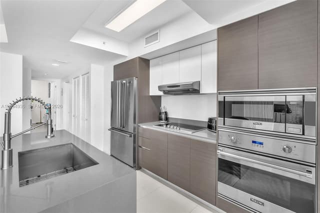 9821 E Bay Harbor Dr # 501, Bay Harbor Islands FL 33154 - Bay Harbor Islands, FL - Photo 5