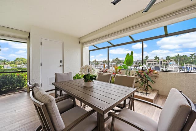 513 Oak Harbour Drive, Juno Beach FL 33408 - Juno Beach, FL - Photo 4