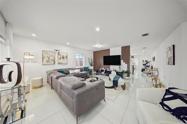 530 SW 7th Ave, Homestead FL 33030 - Homestead, FL - Photo 5