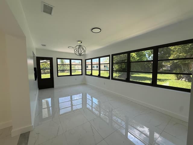 9405 NW 74TH, Tamarac FL 33321 - Tamarac, FL - Photo 3