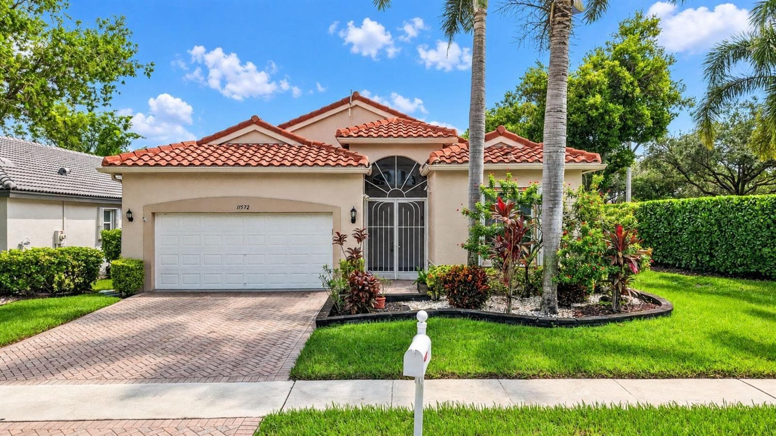 11572 Spring Oak Avenue, Boynton Beach FL 33437 - Boynton Beach, FL - Photo 1