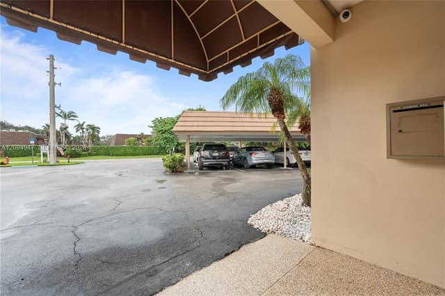 145 Atlantis Blvd # 101, Atlantis FL 33462 - Atlantis, FL - Photo 3