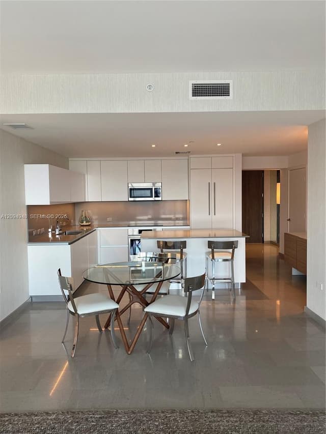 88 SW 7th St # 1904, Miami FL 33130 - Miami, FL - Photo 7