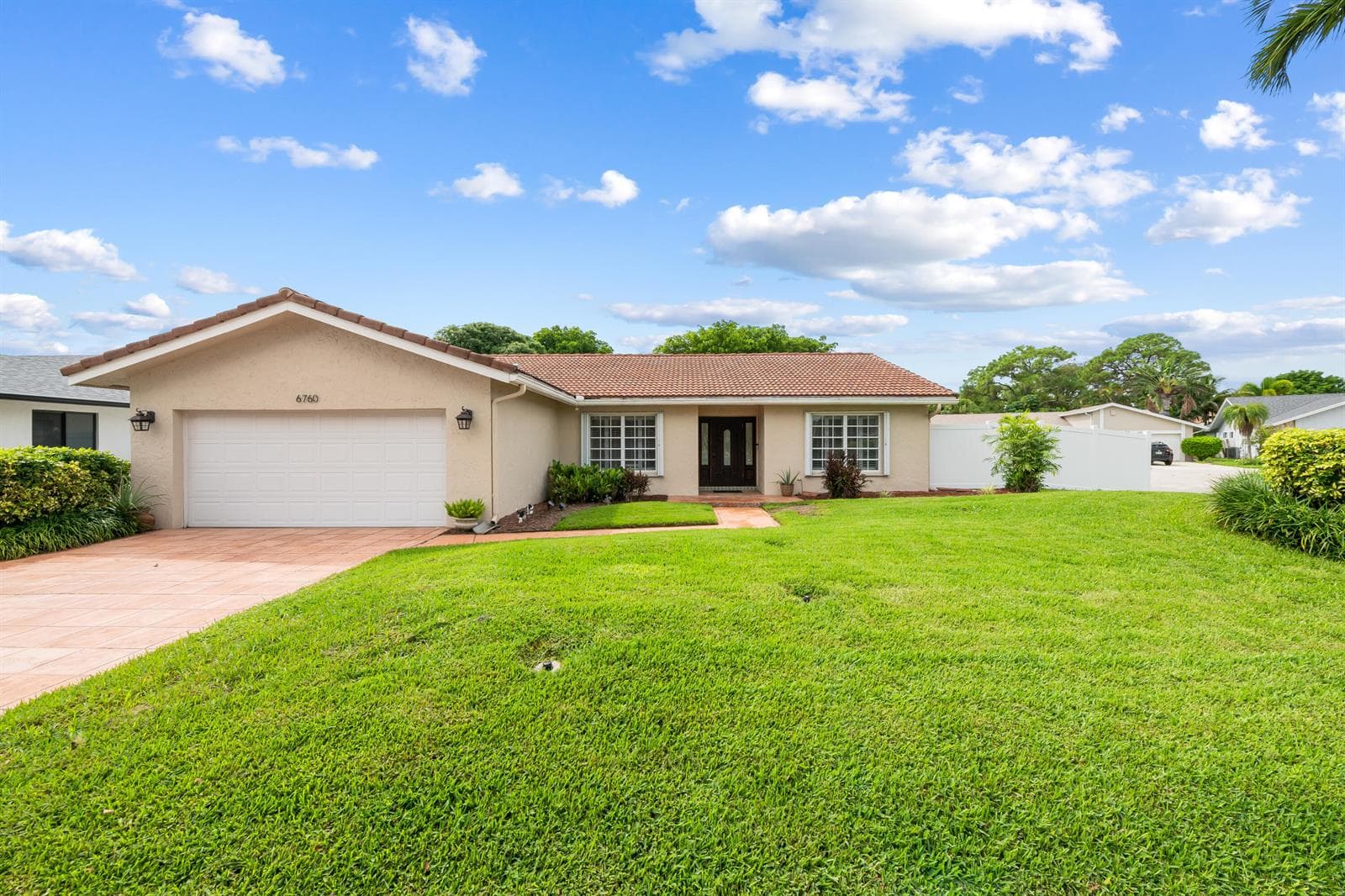 6760 HOLLANDAIRE Drive W, Boca Raton FL 33433 - Boca Raton, FL - Photo 1