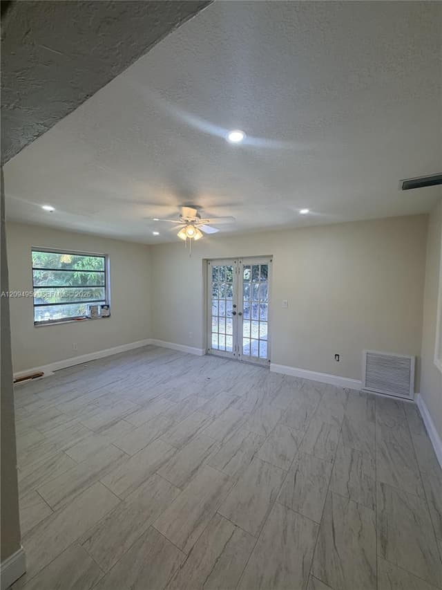 3001 SW 23rd Ter, Miami FL 33145 - Miami, FL - Photo 5