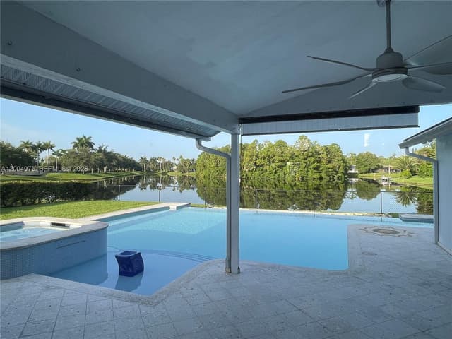 142 Van Gogh Way, Royal Palm Beach FL 33411 - Royal Palm Beach, FL - Photo 4
