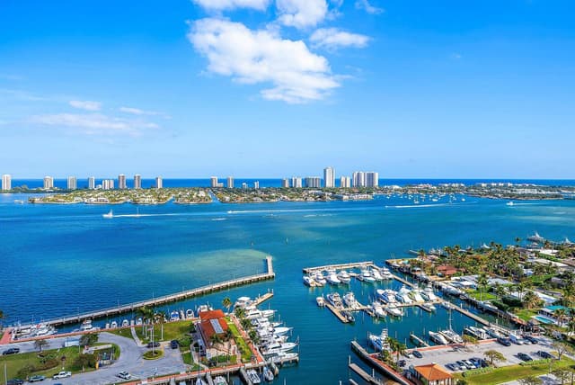 220 Lake Shore Drive # 2202, Lake Park FL 33403 - Lake Park, FL - Photo 4