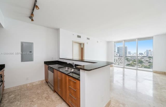 325 S Biscayne Blvd # 2722, Miami FL 33131 - Miami, FL - Photo 6