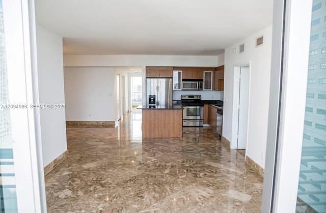 325 S Biscayne Blvd # 2722, Miami FL 33131 - Miami, FL - Photo 3