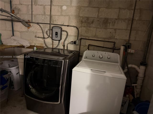 1821 SW 92nd Ct, Miami FL 33165 - Miami, FL - Photo 6