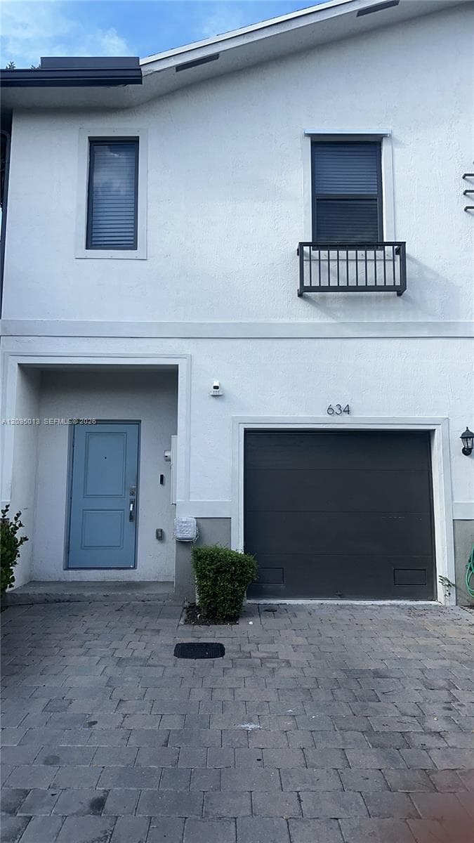 634 SW 12th St, Florida City FL 33034 - Florida City, FL - Photo 1