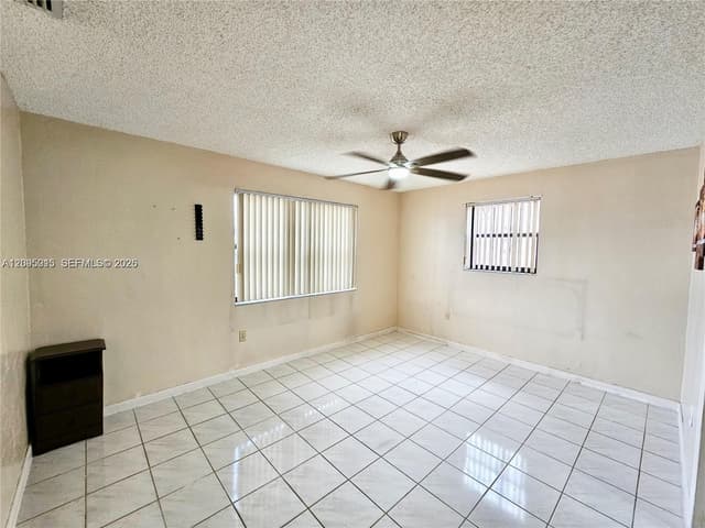 4596 E 8th Ct, Hialeah FL 33013 - Hialeah, FL - Photo 6