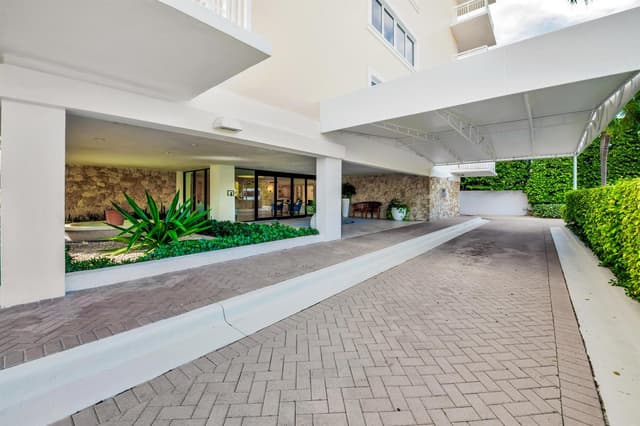 250 Bradley Place # 504, Palm Beach FL 33480 - Palm Beach, FL - Photo 7