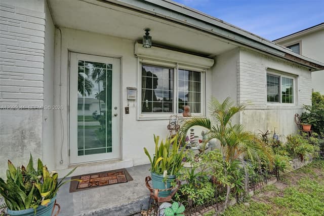 17401 NE 11th Ct, Miami FL 33162 - Miami, FL - Photo 7