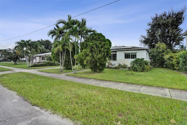 17401 NE 11th Ct, Miami FL 33162 - Miami, FL - Photo 3