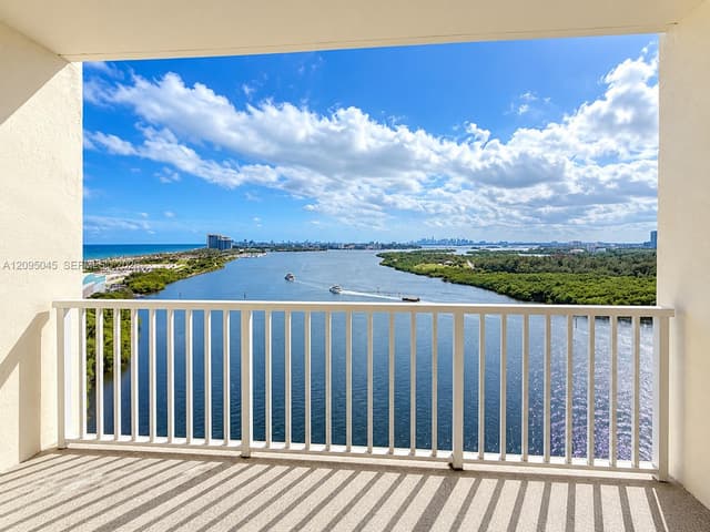 300 Bayview Dr # 2014, Sunny Isles Beach FL 33160 - Sunny Isles Beach, FL - Photo 2