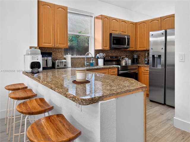 12817 SW 54th Ct, Miramar FL 33027 - Miramar, FL - Photo 7