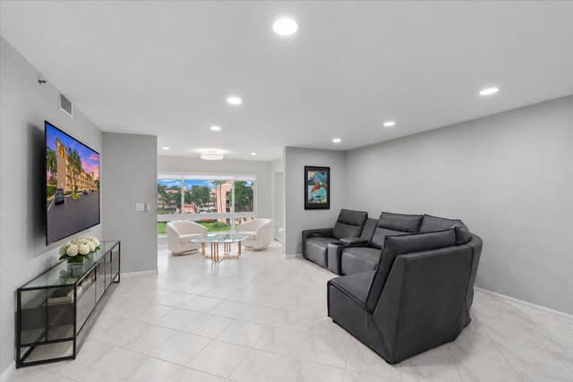 5749 Gemstone Court, Boynton Beach FL 33437 - Boynton Beach, FL - Photo 4