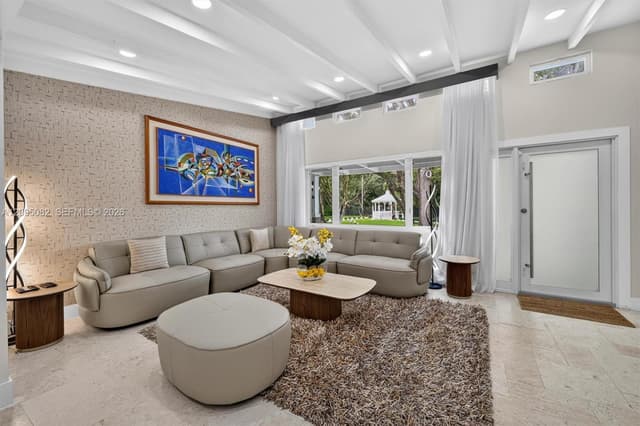 6750 SW 74th St, South Miami FL 33143 - South Miami, FL - Photo 7