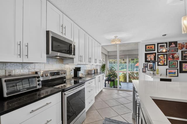 103 Half Moon Circle # C1, Hypoluxo FL 33462 - Hypoluxo, FL - Photo 7