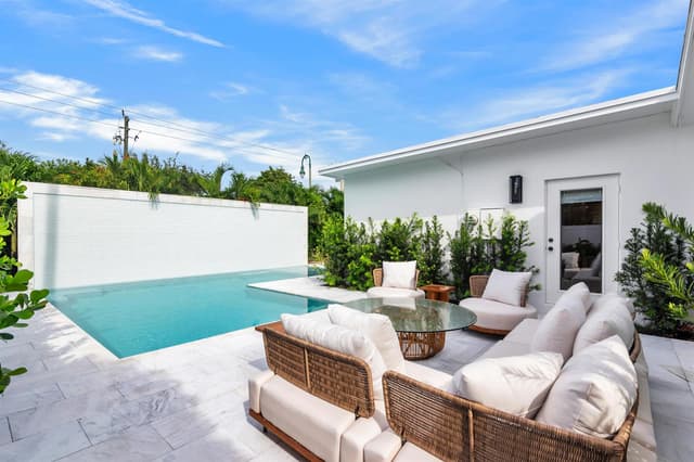246 ELWA Place, West Palm Beach FL 33405 - West Palm Beach, FL - Photo 5
