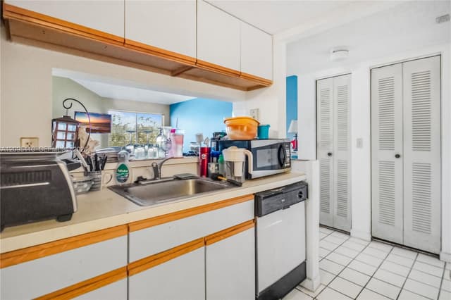 9833 Westview Dr # 835, Coral Springs FL 33076 - Coral Springs, FL - Photo 7