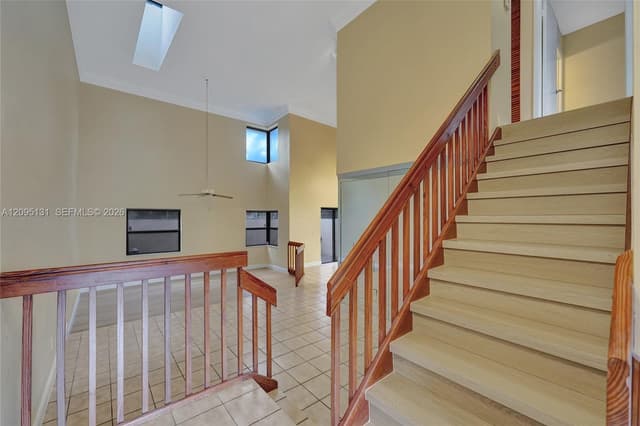 1043 SW 113th Ter, Pembroke Pines FL 33025 - Pembroke Pines, FL - Photo 3