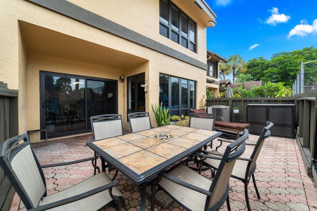 8847 Cleary Boulevard, Plantation FL 33324 - Plantation, FL - Photo 3