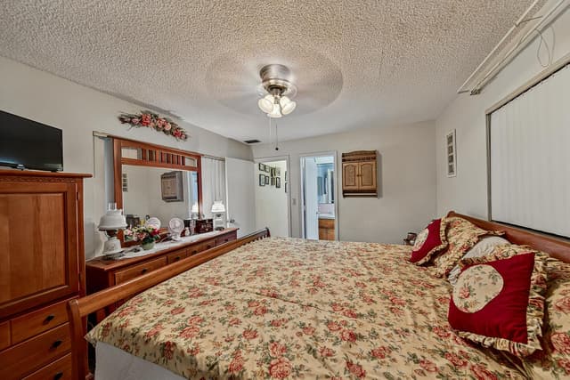5717 NW 65TH Way, Tamarac FL 33321 - Tamarac, FL - Photo 5