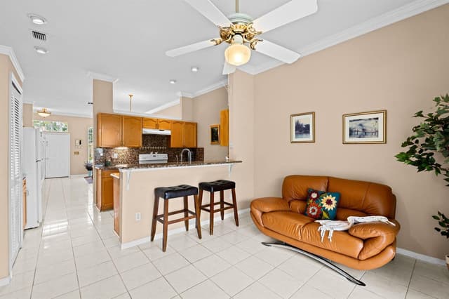 656 LAKE WELLINGTON Drive, Wellington FL 33414 - Wellington, FL - Photo 7