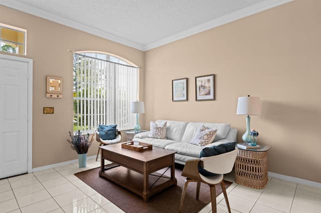 656 LAKE WELLINGTON Drive, Wellington FL 33414 - Wellington, FL - Photo 5