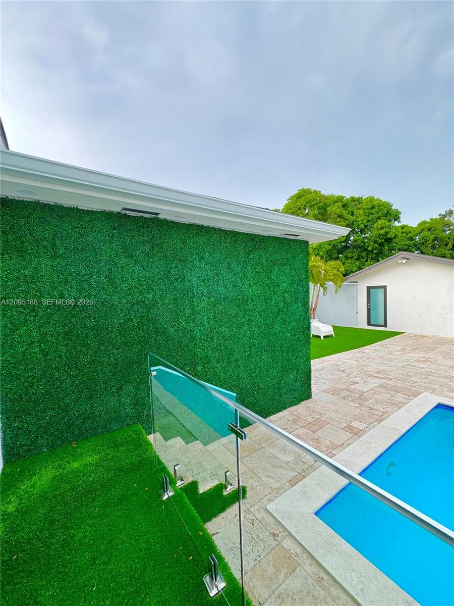 2121 SW 61st Ave, Miami FL 33155 - Miami, FL - Photo 1