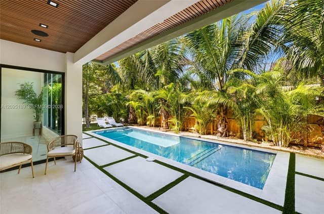 569 NW 44th St, Miami FL 33127 - Miami, FL - Photo 6