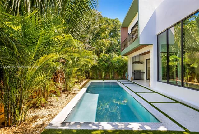 569 NW 44th St, Miami FL 33127 - Miami, FL - Photo 3
