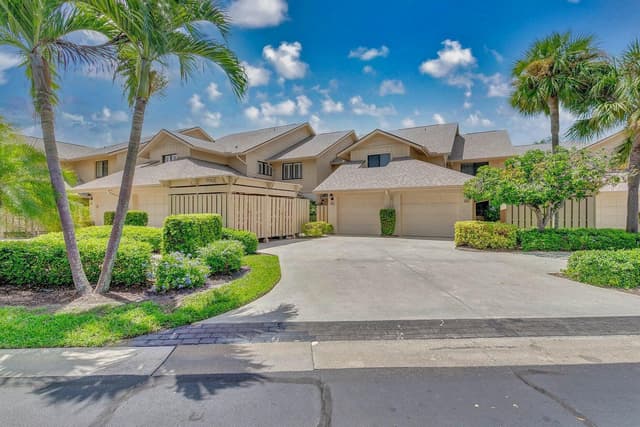 17053 Waterbend Drive, Jupiter FL 33477 - Jupiter, FL - Photo 2