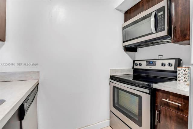 8550 SW 109th Ave # 204, Miami FL 33173 - Miami, FL - Photo 5