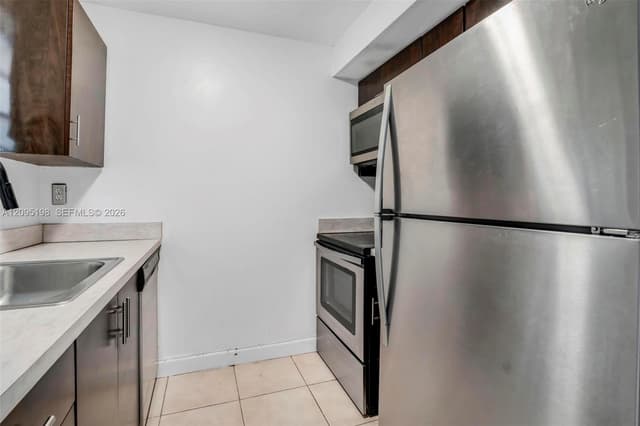 8550 SW 109th Ave # 204, Miami FL 33173 - Miami, FL - Photo 4