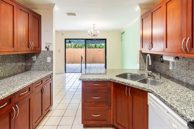 13429 SW 13th Ln, Miami FL 33184 - Miami, FL - Photo 6
