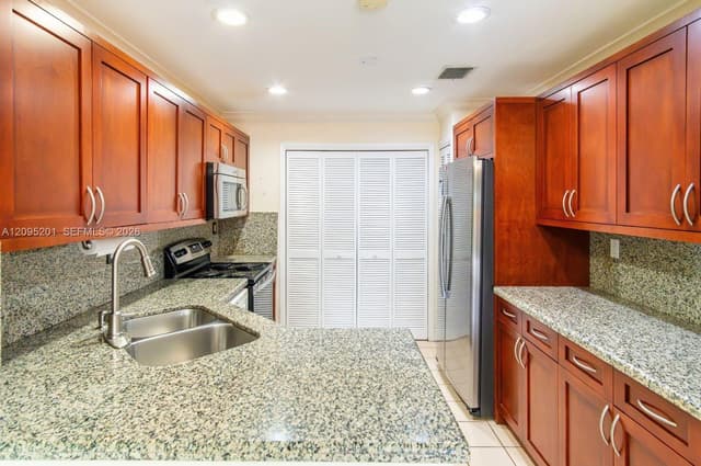 13429 SW 13th Ln, Miami FL 33184 - Miami, FL - Photo 3