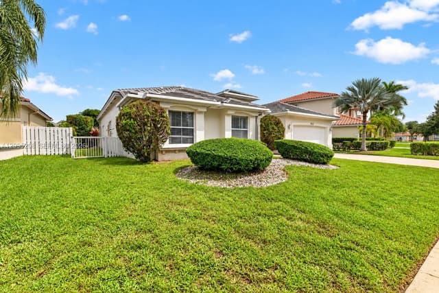 19367 NW 23rd St, Pembroke Pines FL 33029 - Pembroke Pines, FL - Photo 2