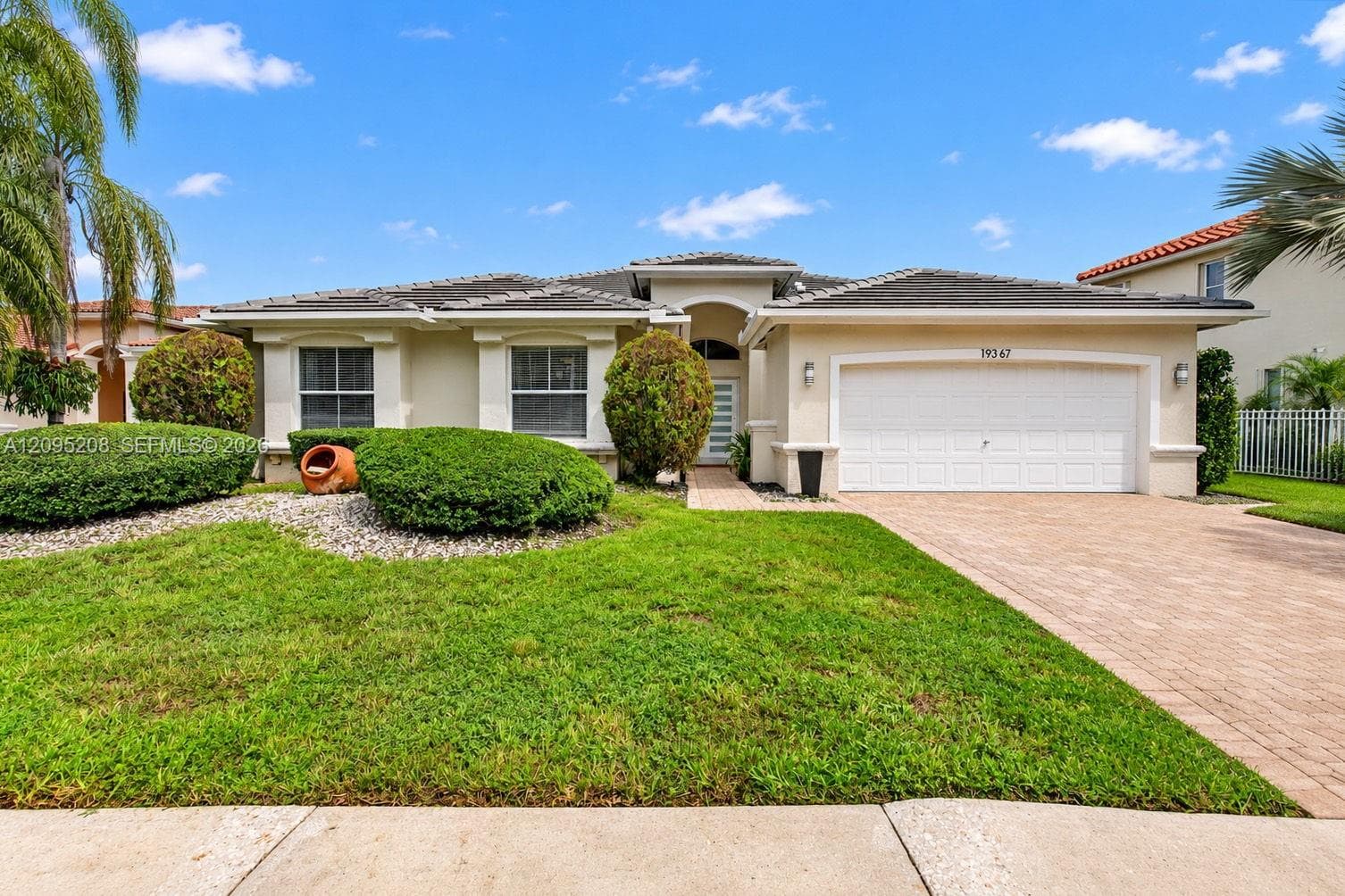 19367 NW 23rd St, Pembroke Pines FL 33029 - Pembroke Pines, FL - Photo 1
