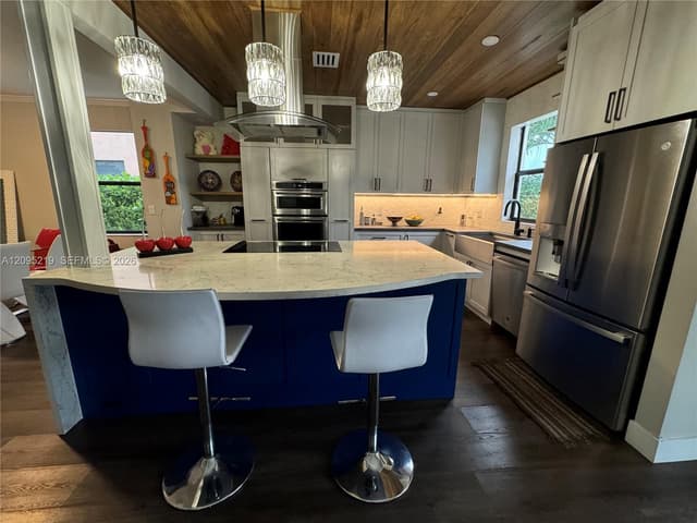 8818 W 33 RD Ave, Hialeah FL 33018 - Hialeah, FL - Photo 3