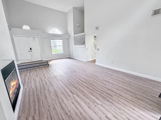 1015 NW 125th Ter, Sunrise FL 33323 - Sunrise, FL - Photo 4
