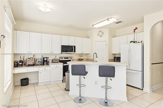 5657 NW 113th Ave, Doral FL 33178 - Doral, FL - Photo 5