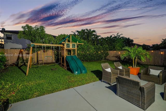 122 NE 27th Ave, Homestead FL 33033 - Homestead, FL - Photo 4